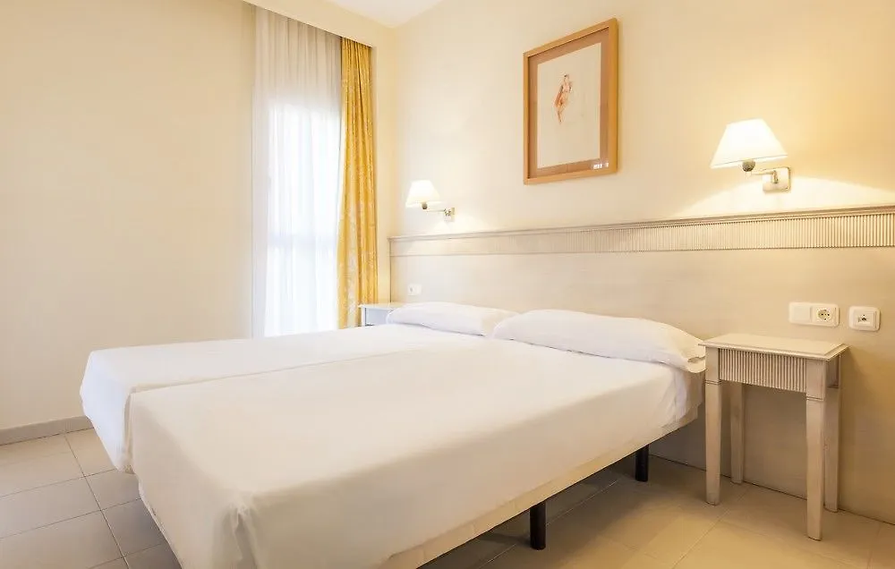 **** Hotel Aparthotel Ilunion Sancti Petri Novo Sancti Petri Spanien