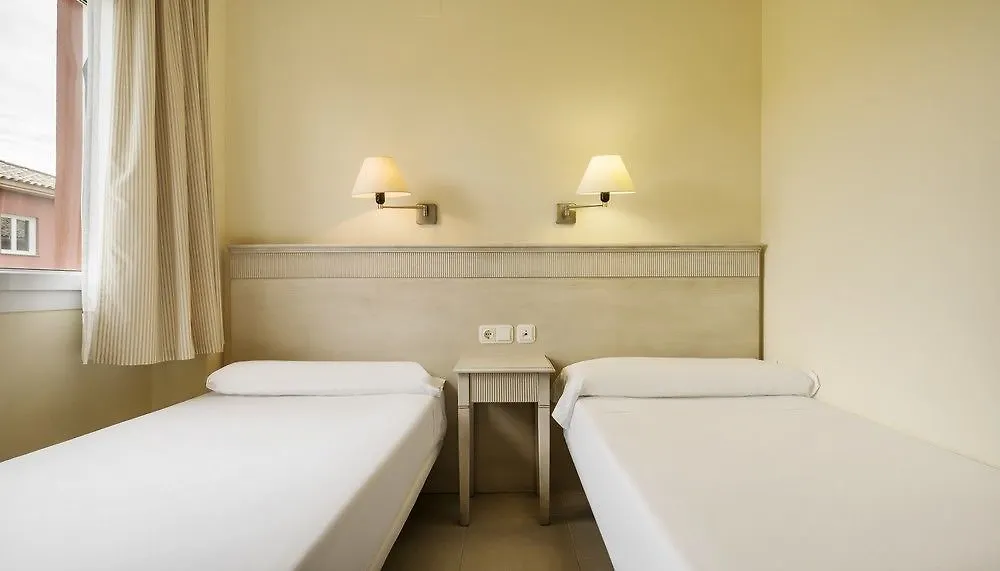 **** Hotel Aparthotel Ilunion Sancti Petri Novo Sancti Petri Spain